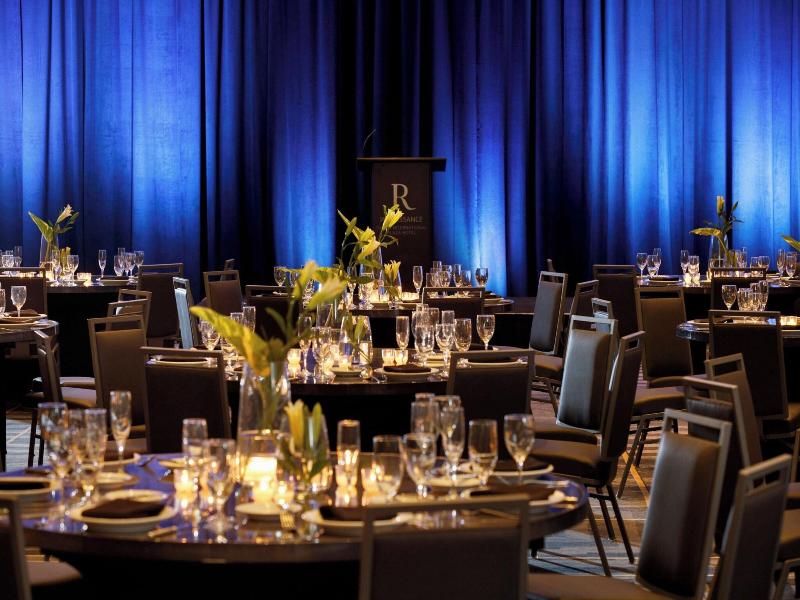 Renaissance Tampa International Plaza Hotel image