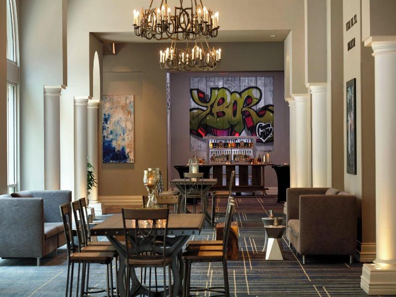 Renaissance Tampa International Plaza Hotel image