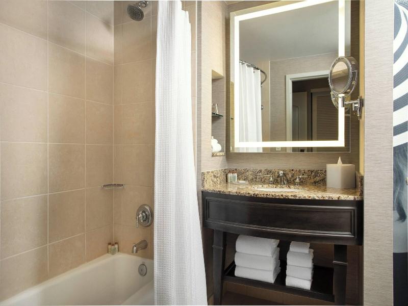 Renaissance Tampa International Plaza Hotel image