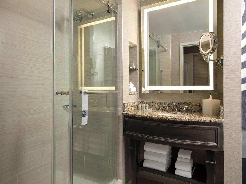 Renaissance Tampa International Plaza Hotel image