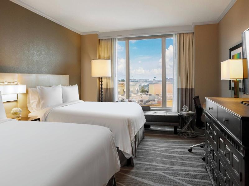 Renaissance Tampa International Plaza Hotel image