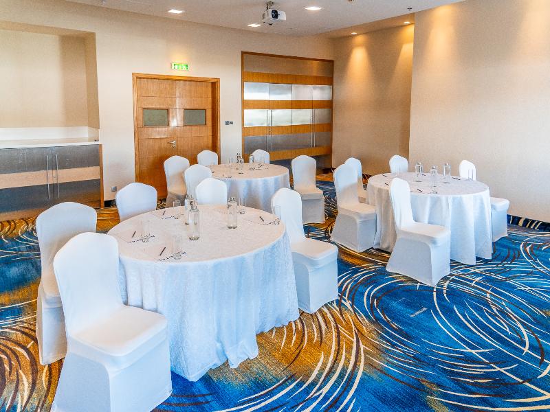 Novotel Dubai Al Barsha image