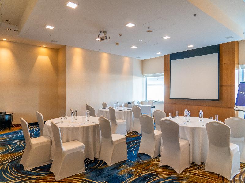 Novotel Dubai Al Barsha image