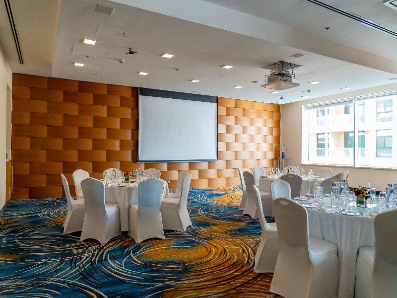 Novotel Dubai Al Barsha image