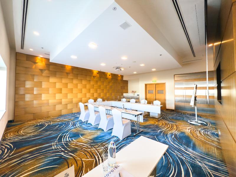 Novotel Dubai Al Barsha image