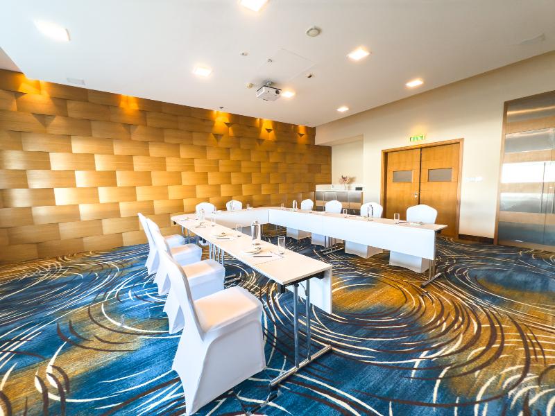 Novotel Dubai Al Barsha image
