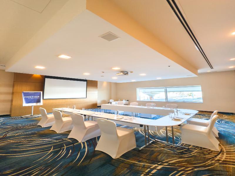 Novotel Dubai Al Barsha image
