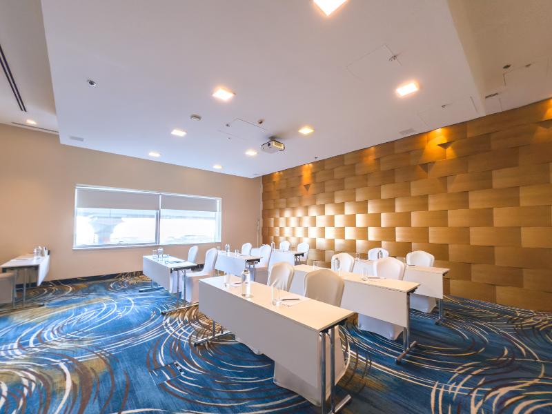 Novotel Dubai Al Barsha image