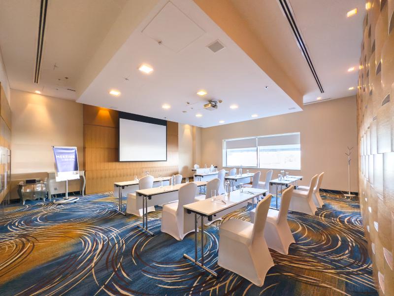 Novotel Dubai Al Barsha image