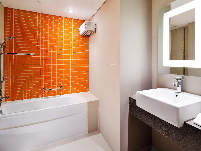 Novotel Dubai Al Barsha image