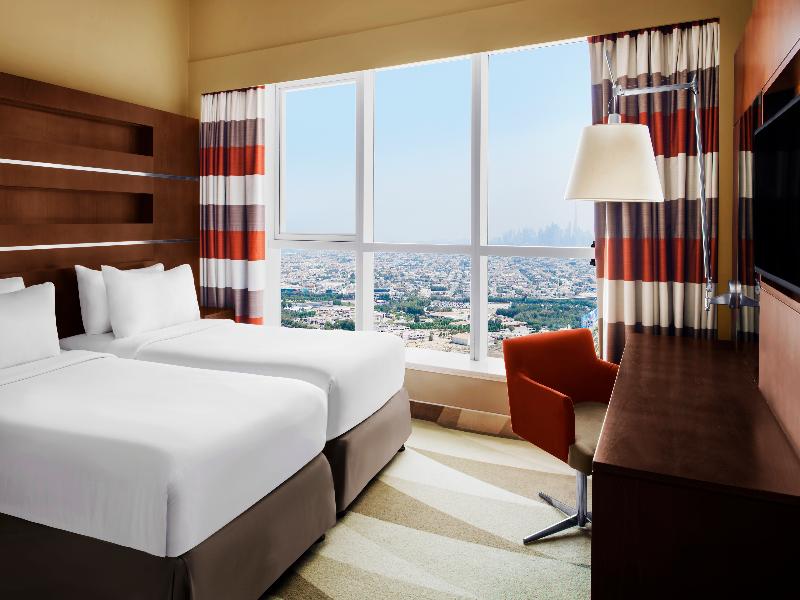 Novotel Dubai Al Barsha image
