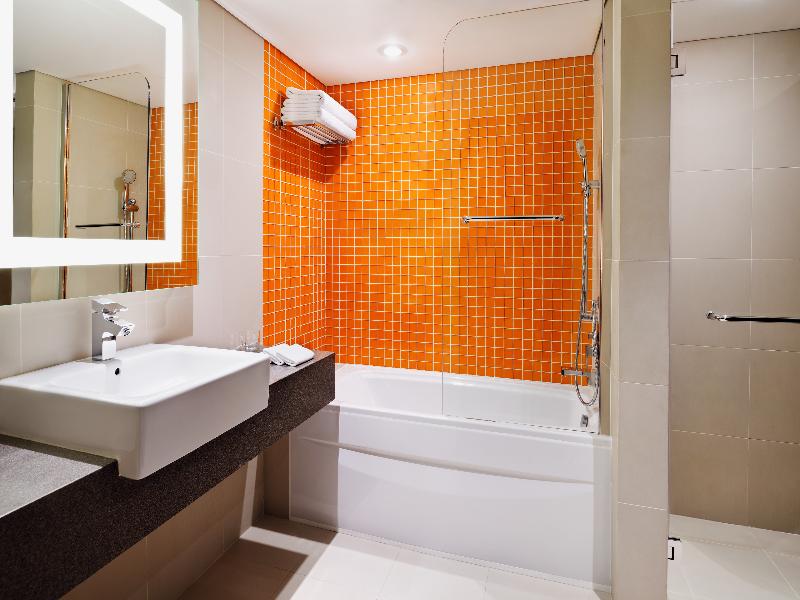Novotel Dubai Al Barsha image