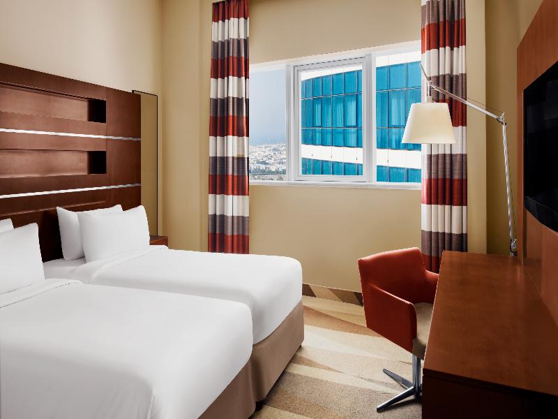 Novotel Dubai Al Barsha image
