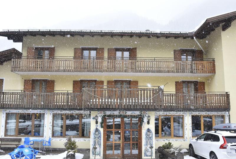 IHR Hotel Villa Emma image