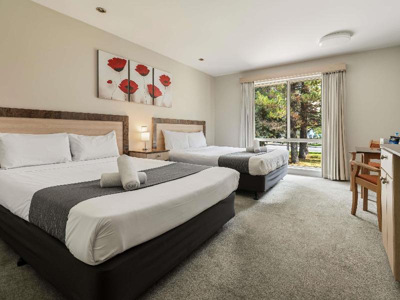 ibis Styles Canberra image