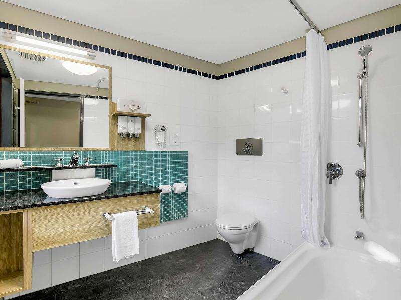 Kingfisher Bay Resort Fraser Island image