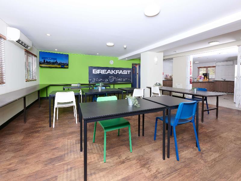 ibis budget Perth Airport image
