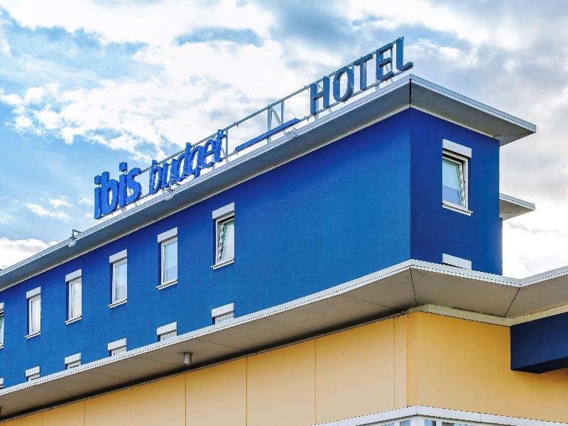 ibis budget Salzburg Airport image
