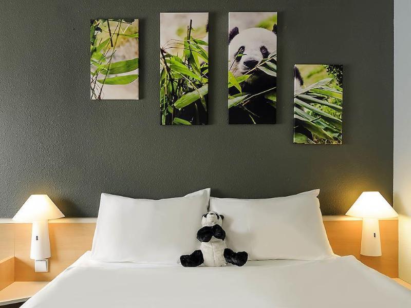 ibis Wien City image