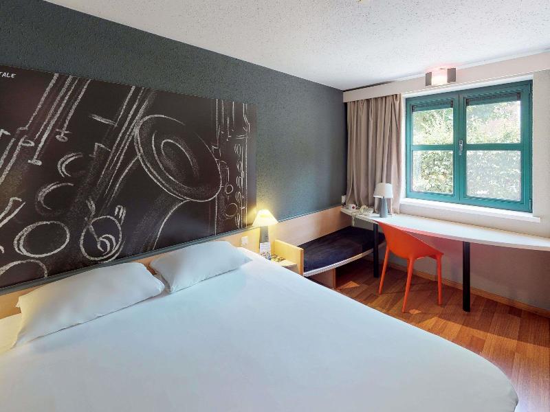 ibis Dinant Centre image