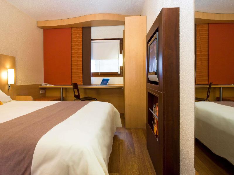 ibis Dinant Centre image