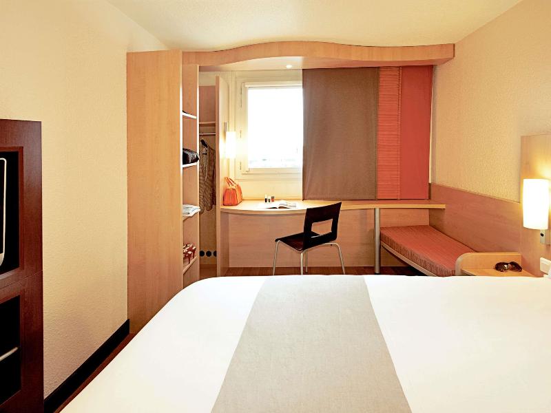 ibis Dinant Centre image