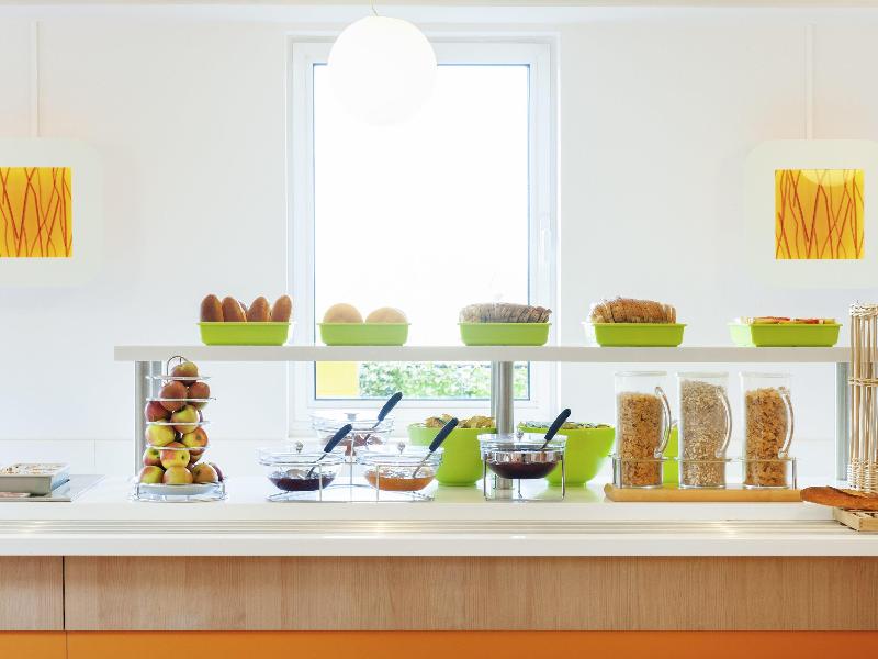 ibis budget Brussels Airport  image