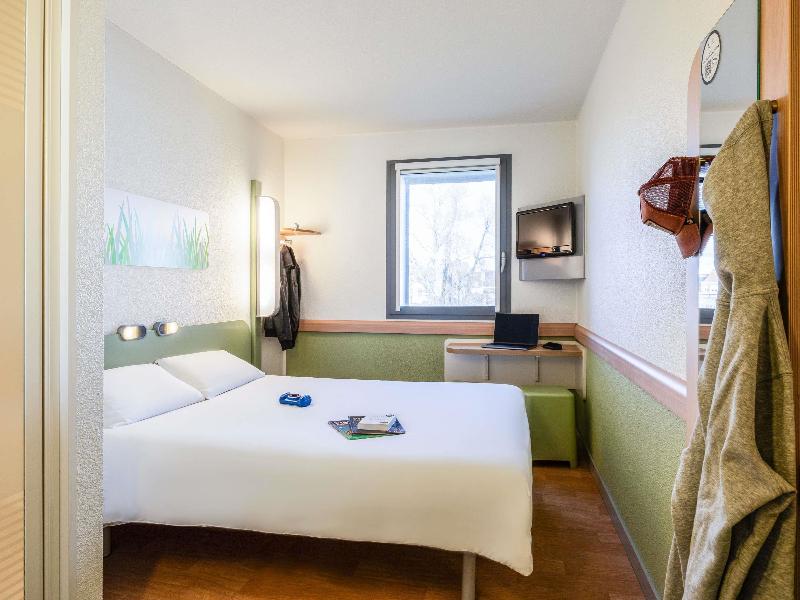 ibis budget Brussels South Ruisbroek image