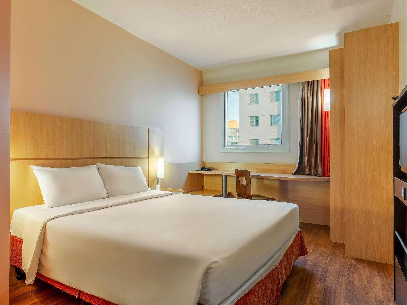 ibis BH Afonso Pena Savassi image