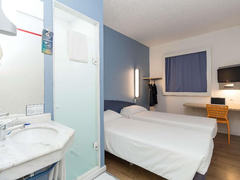 ibis budget Curitiba Centro  image