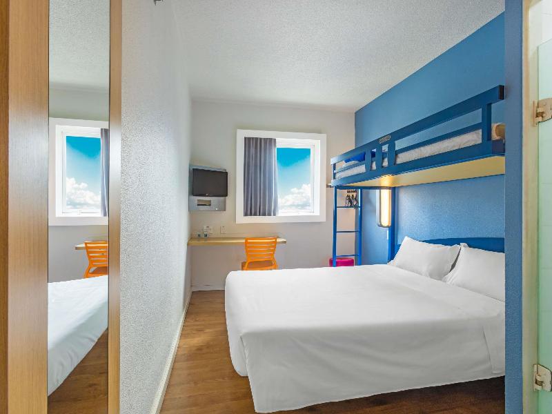 ibis budget Curitiba Centro  image
