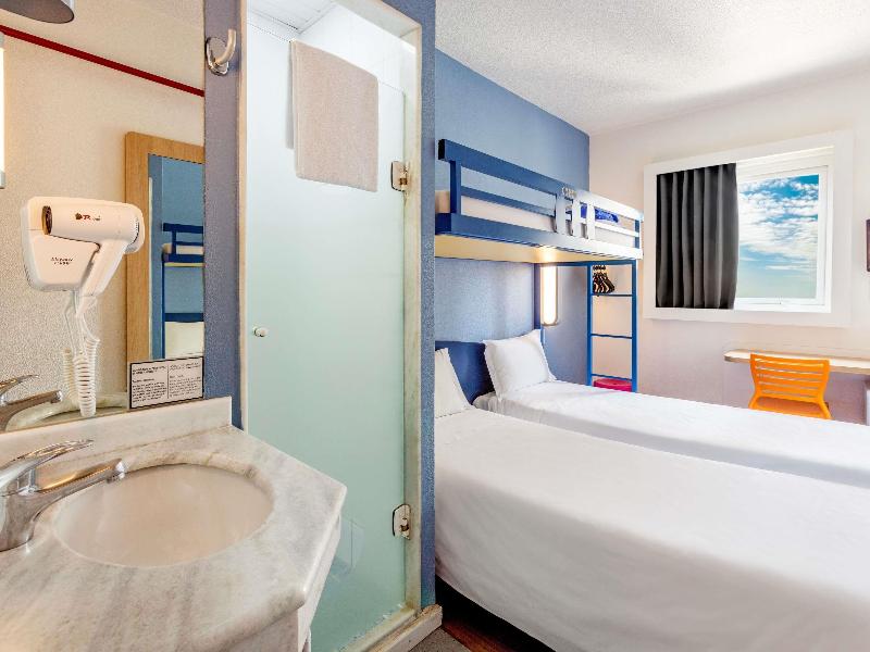 ibis budget Curitiba Centro  image