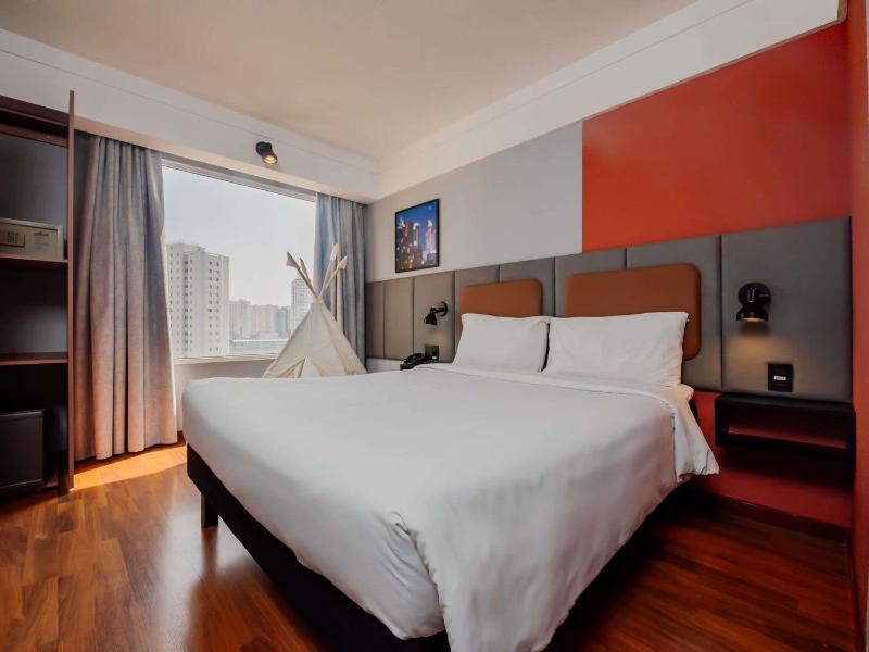 Ibis Guarulhos image