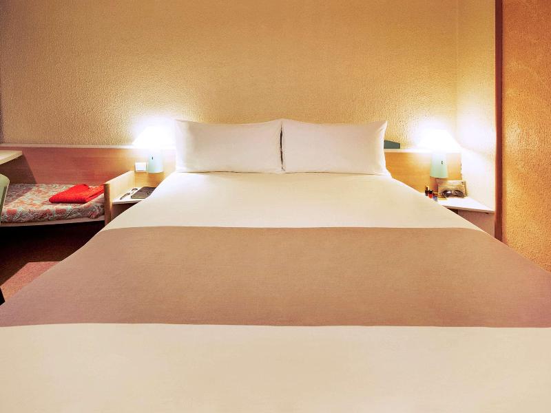 ibis Canoas Shopping image