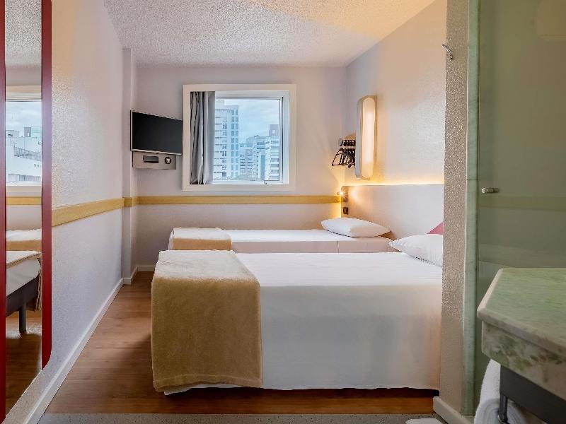 Ibis Budget São Paulo Paulista image