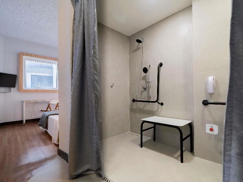 DOUBLE Accessible — photo 13