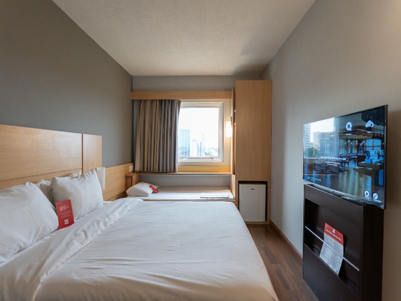 Ibis Sorocaba image