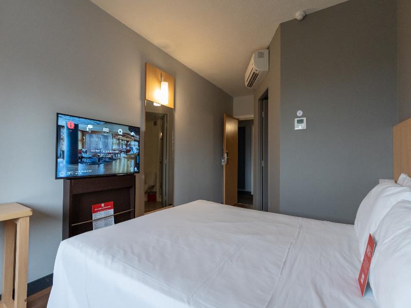 Ibis Sorocaba image