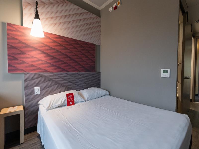 Ibis Sorocaba image
