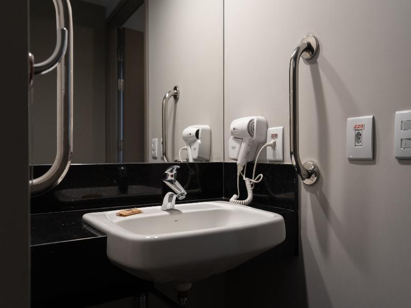 Ibis Sorocaba image