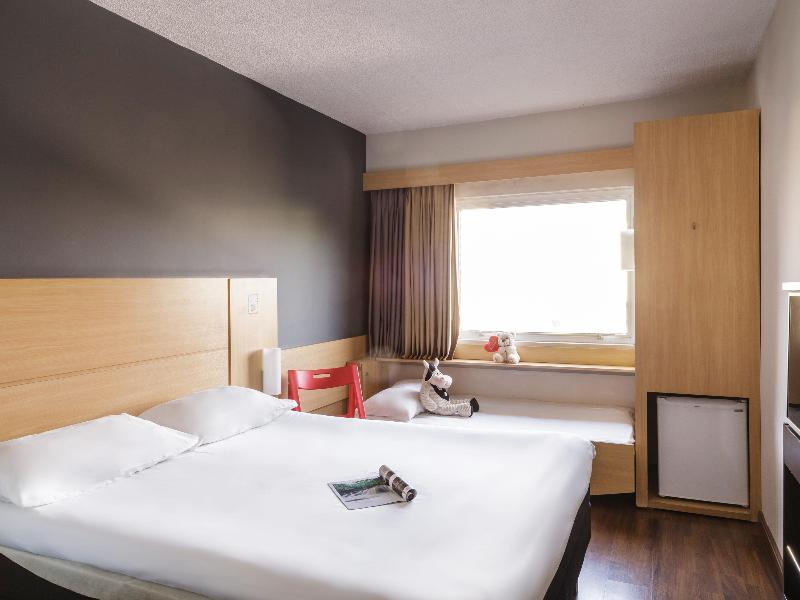 ibis Sao Jose dos Campos Dutra — photo 14