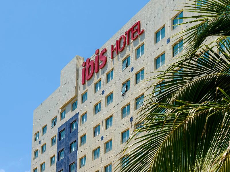 Ibis Salvador Rio Vermelho image