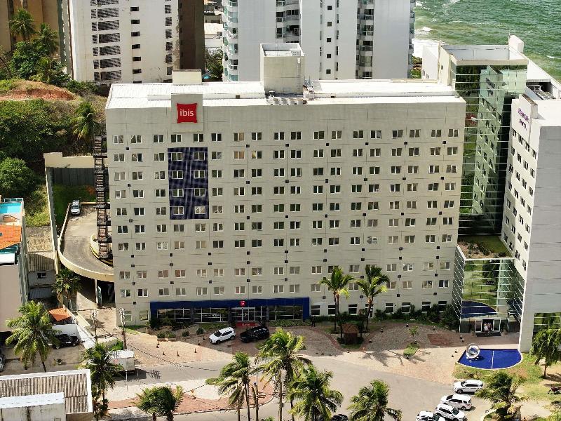 Ibis Salvador Rio Vermelho image