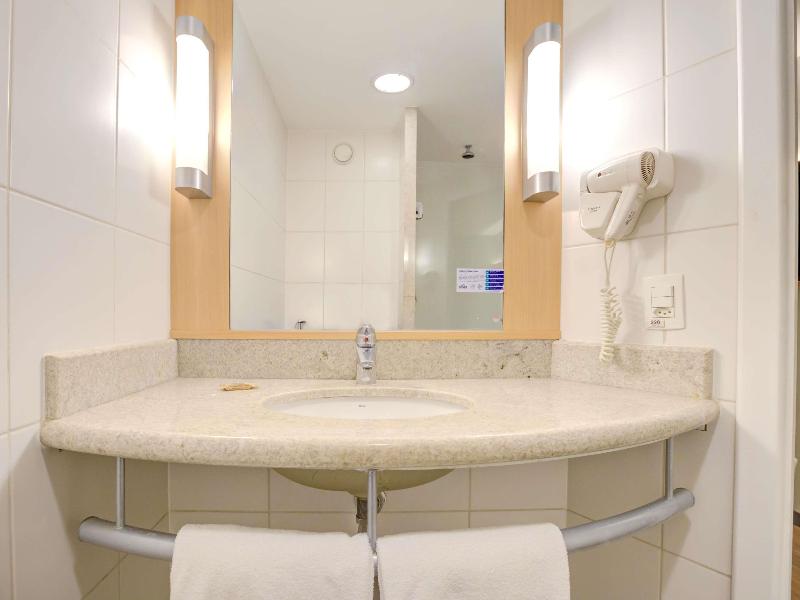ibis Vitoria Praia de Camburi image