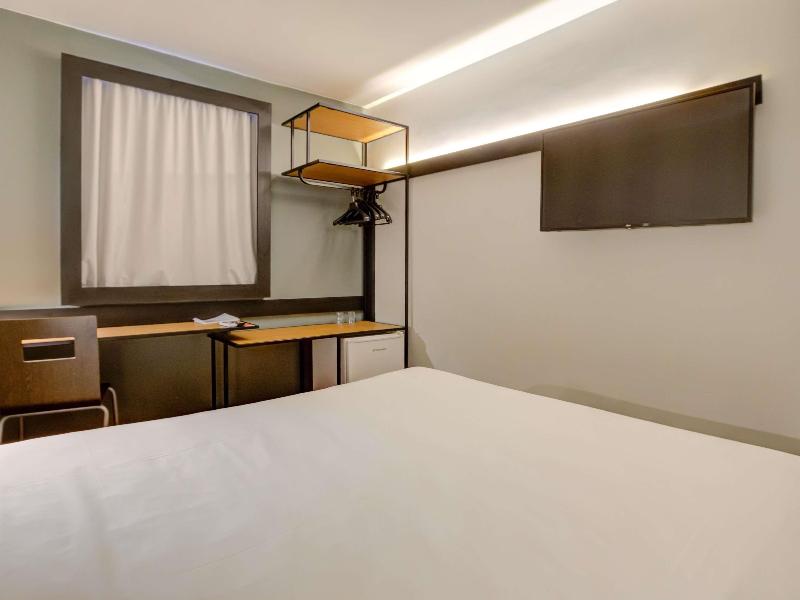 ibis Vitoria Praia de Camburi image