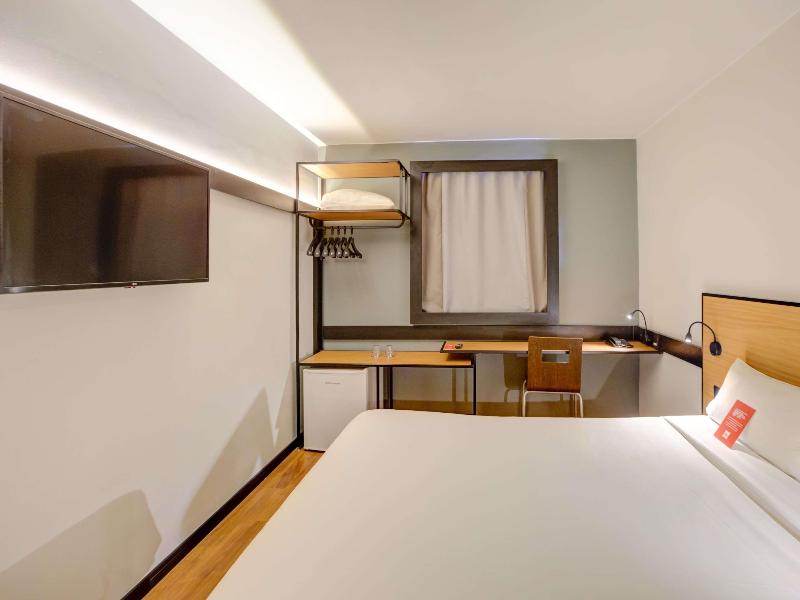 ibis Vitoria Praia de Camburi image