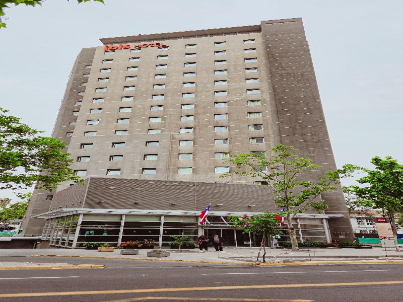ibis Santiago Providencia image