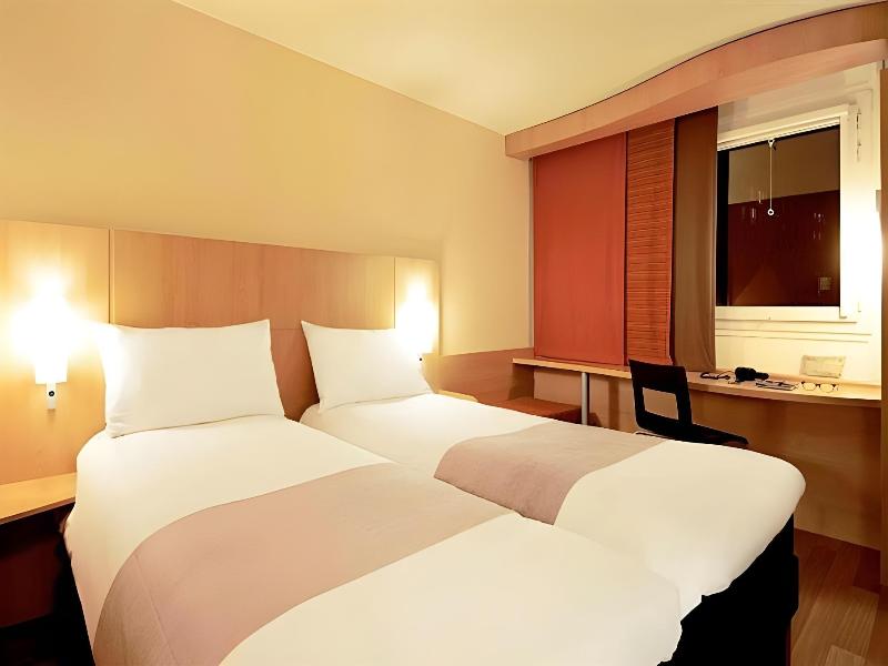 ibis Chengdu Yongfeng image