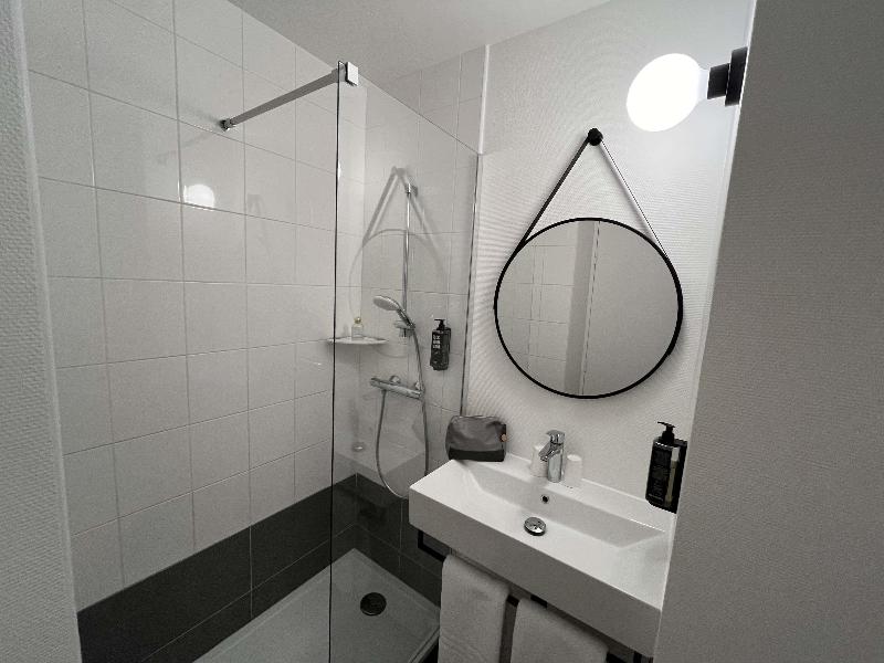 ibis Alencon image