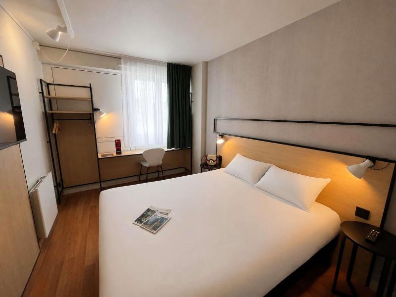 ibis Alencon image